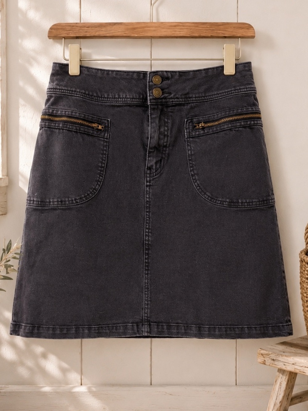 ✨ PrAna Jean Skirt Washed Black Stretch Denim Mini Skirt Y2K Size 6 ✨